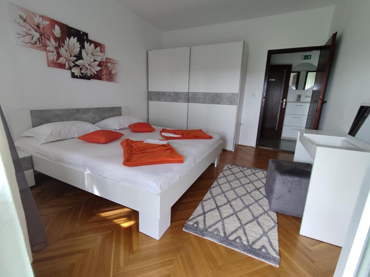 Apartment Teresa With Big Terrace Dramalj Crikvenica Bagian luar foto