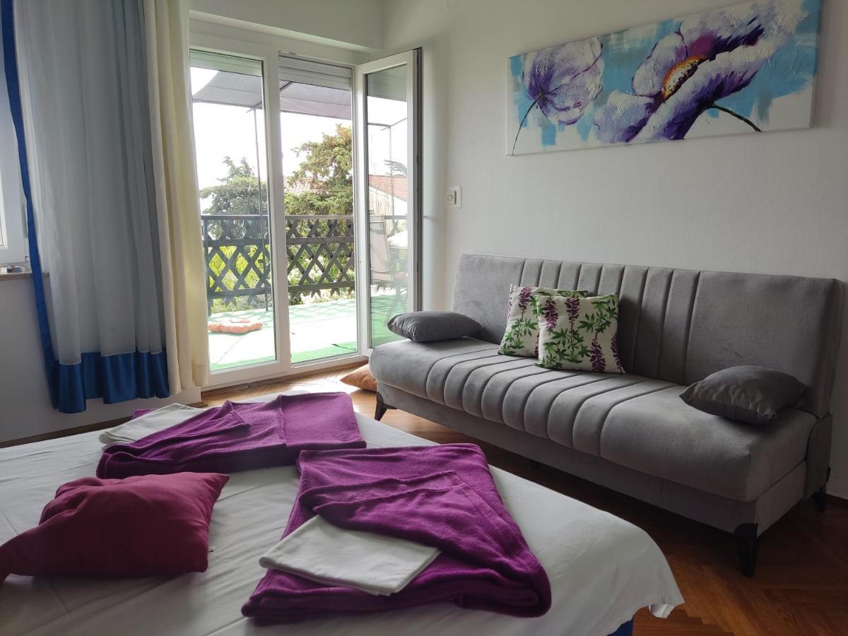 Apartment Teresa With Big Terrace Dramalj Crikvenica Bagian luar foto