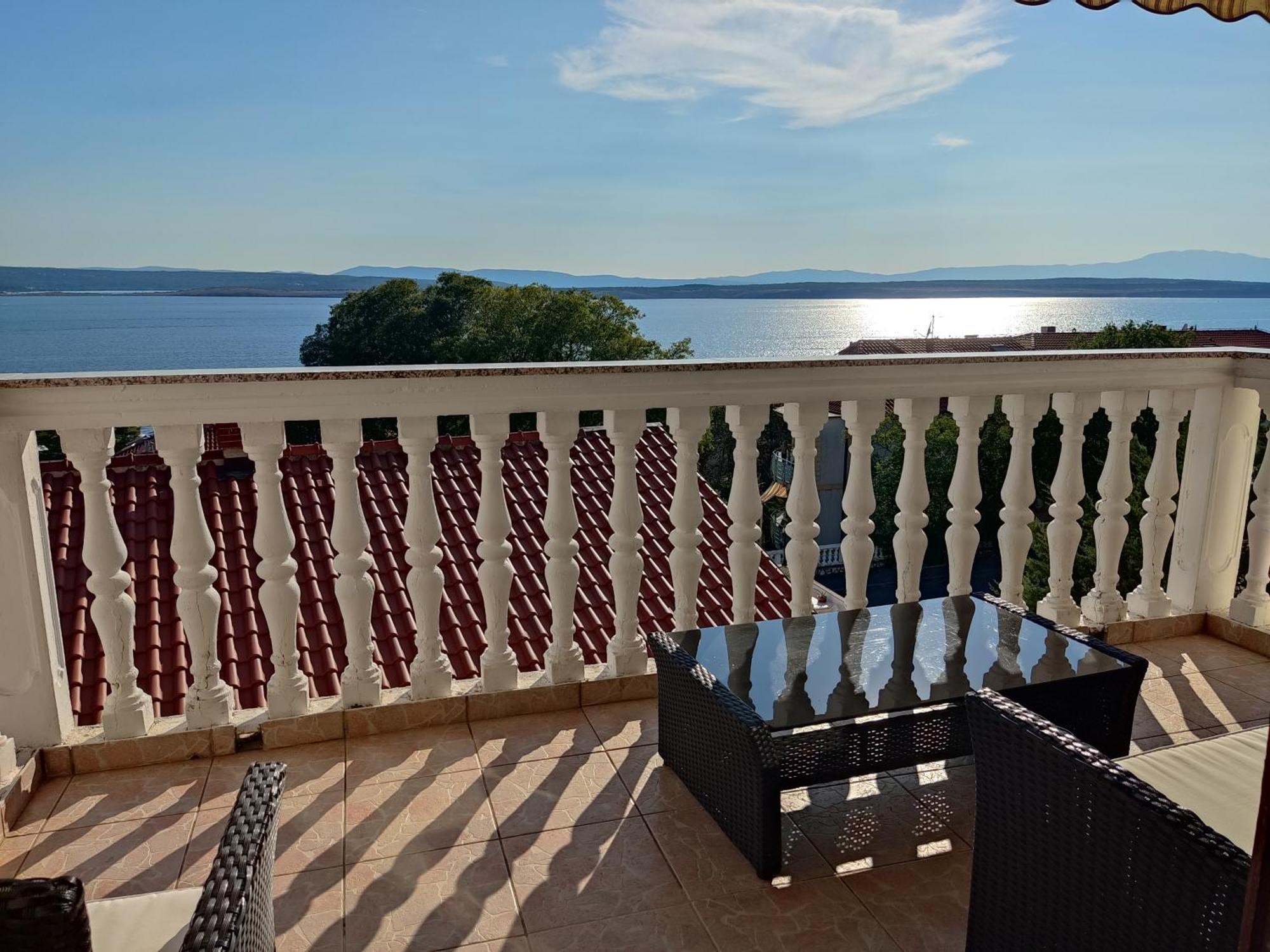 Apartment Teresa With Big Terrace Dramalj Crikvenica Bagian luar foto
