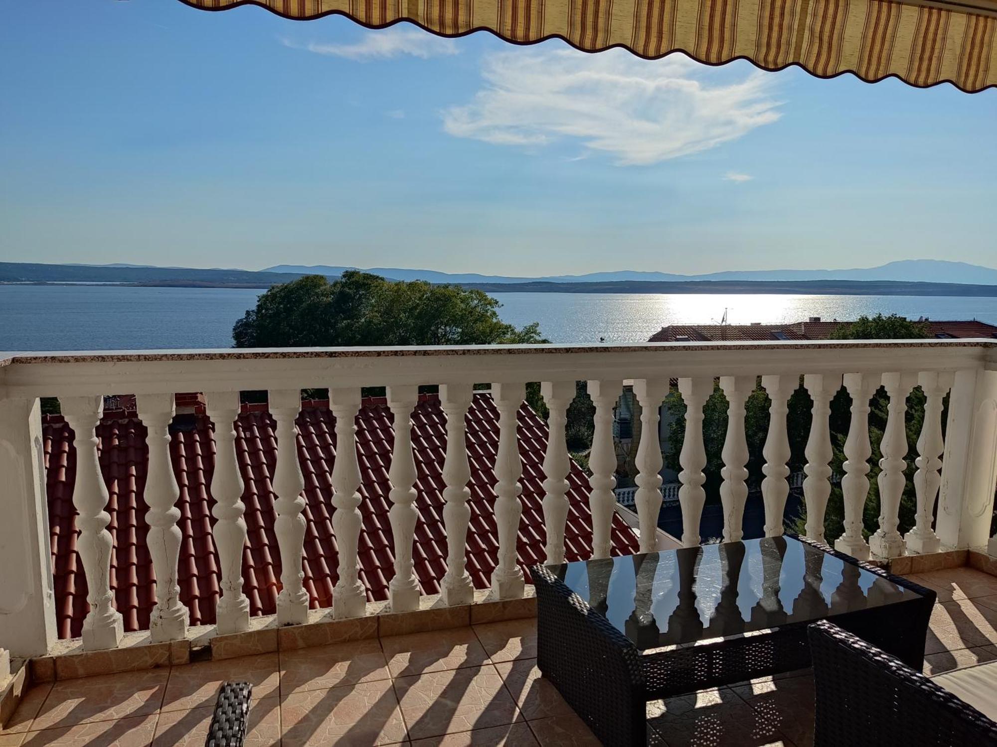 Apartment Teresa With Big Terrace Dramalj Crikvenica Bagian luar foto
