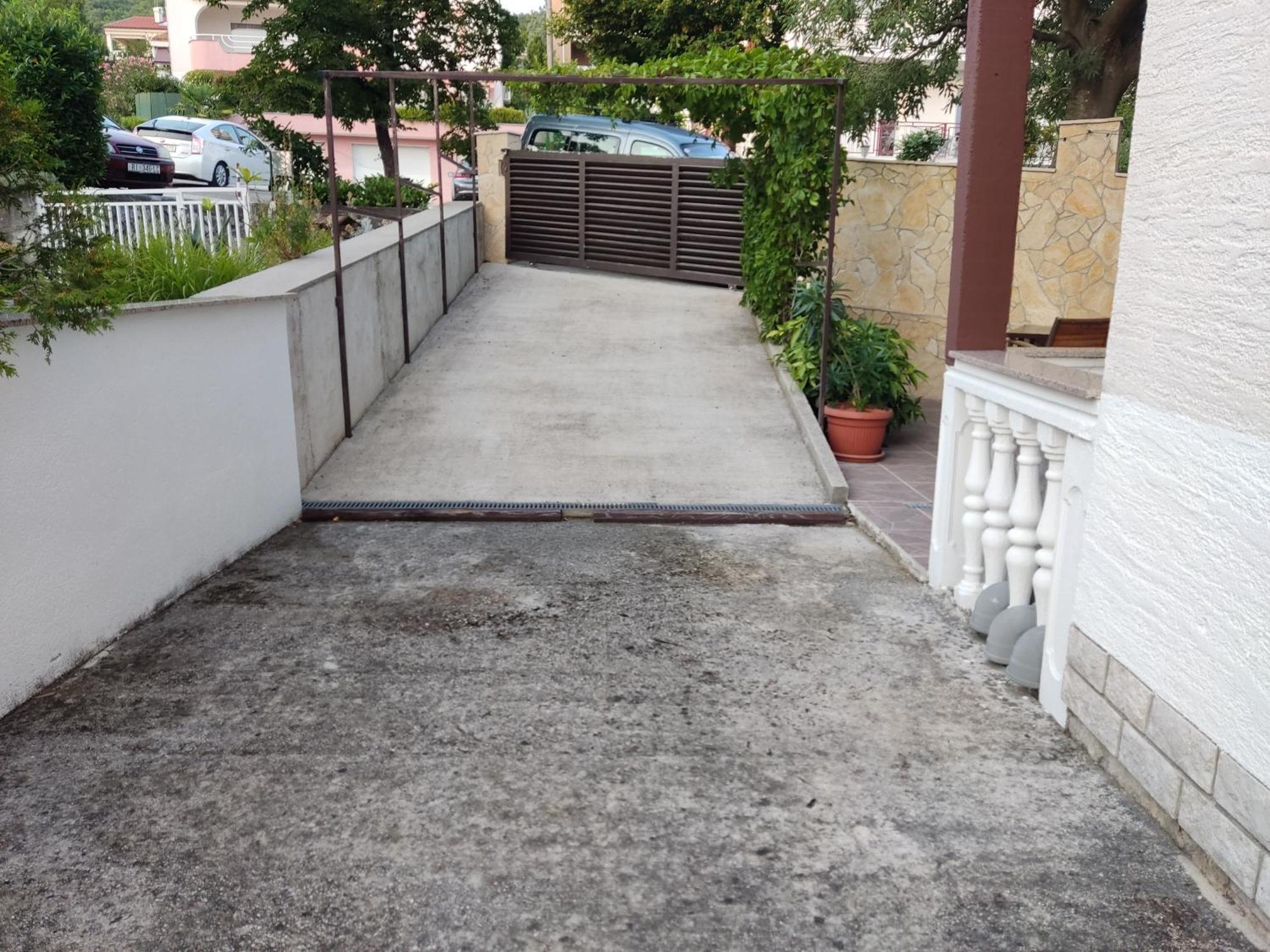 Apartment Teresa With Big Terrace Dramalj Crikvenica Bagian luar foto